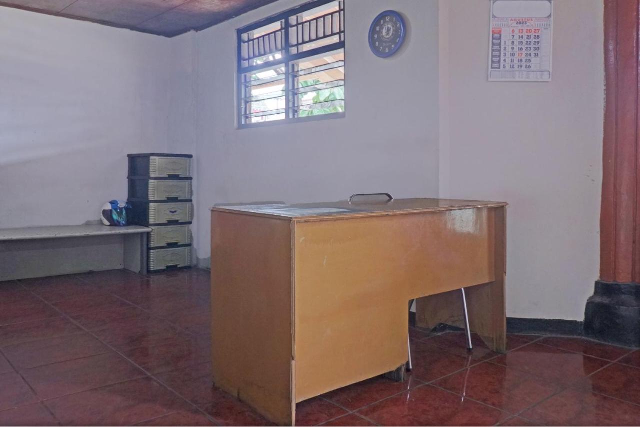 Oyo 92994 Wisma Kencana Indah 2*