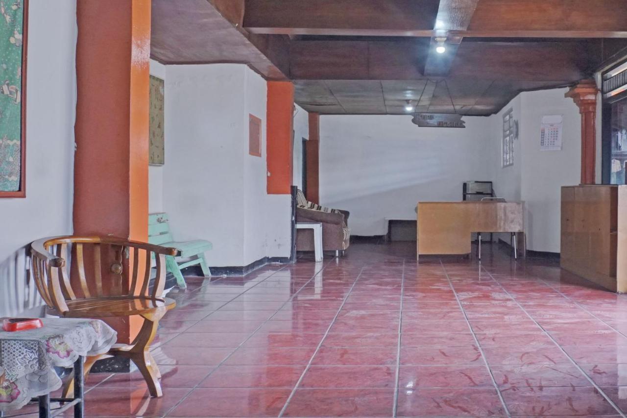Hotel Oyo 92994 Wisma Kencana Indah 2*